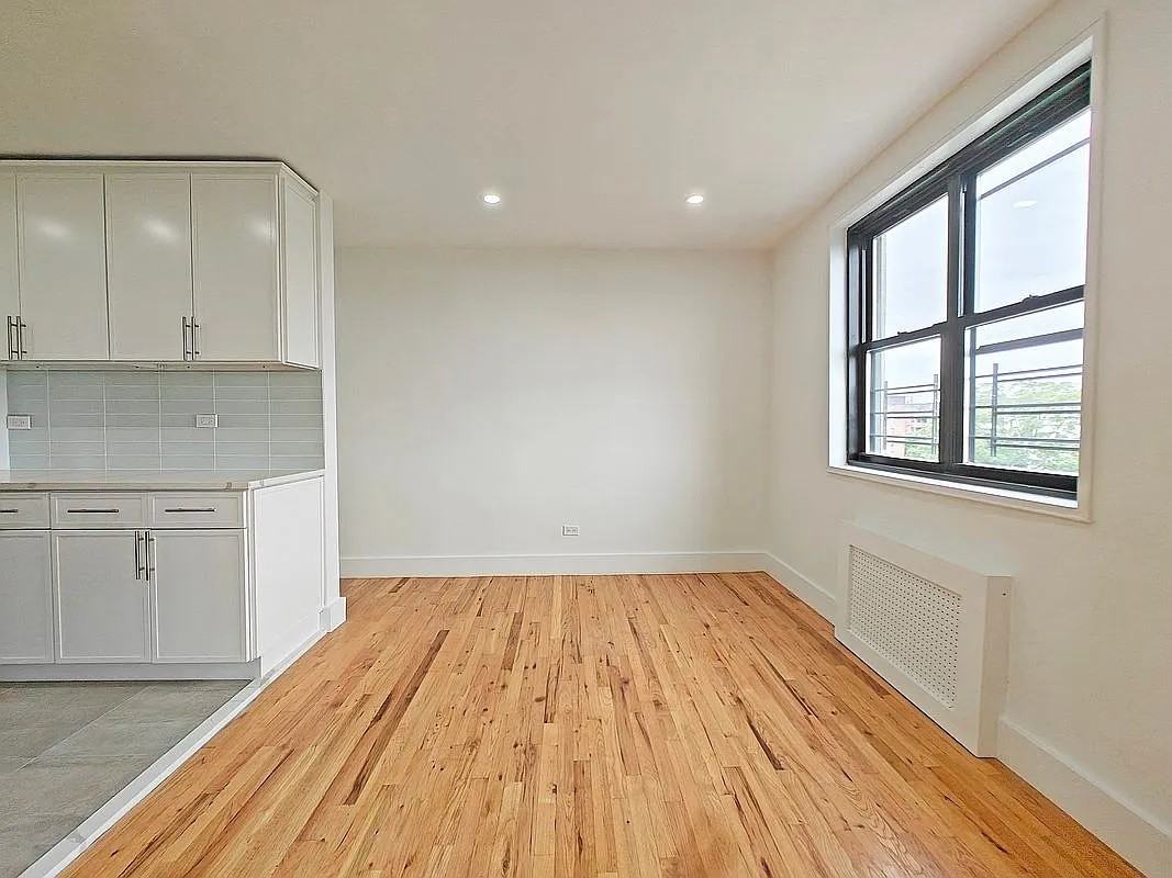 3845 Shore Pkwy #5D - Photo 4 of 10