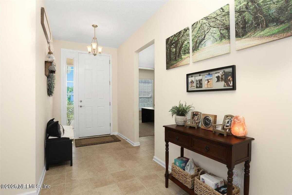 94067 Woodbrier Cir - Photo 3 of 22