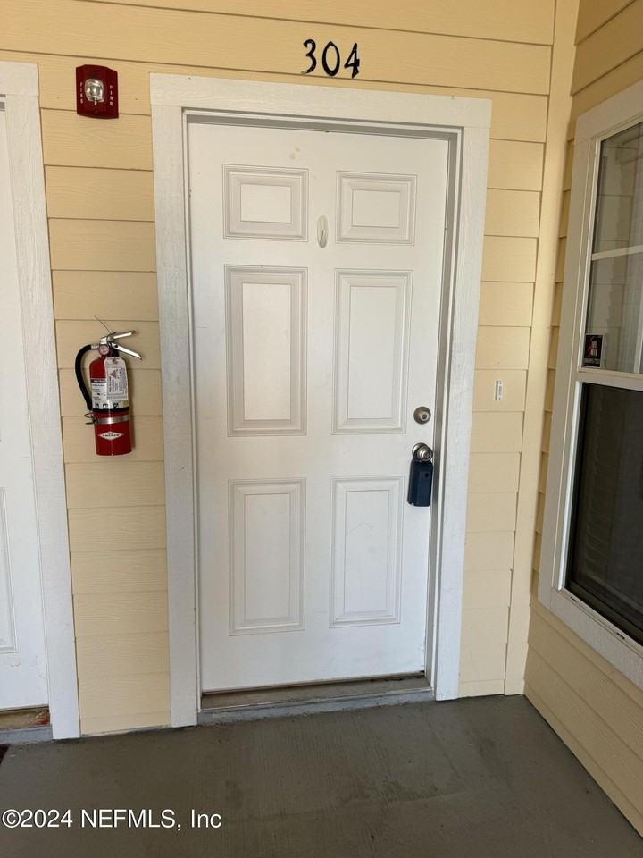 4935 Islamorada Ct Unit 304 #304 - Photo 5 of 23