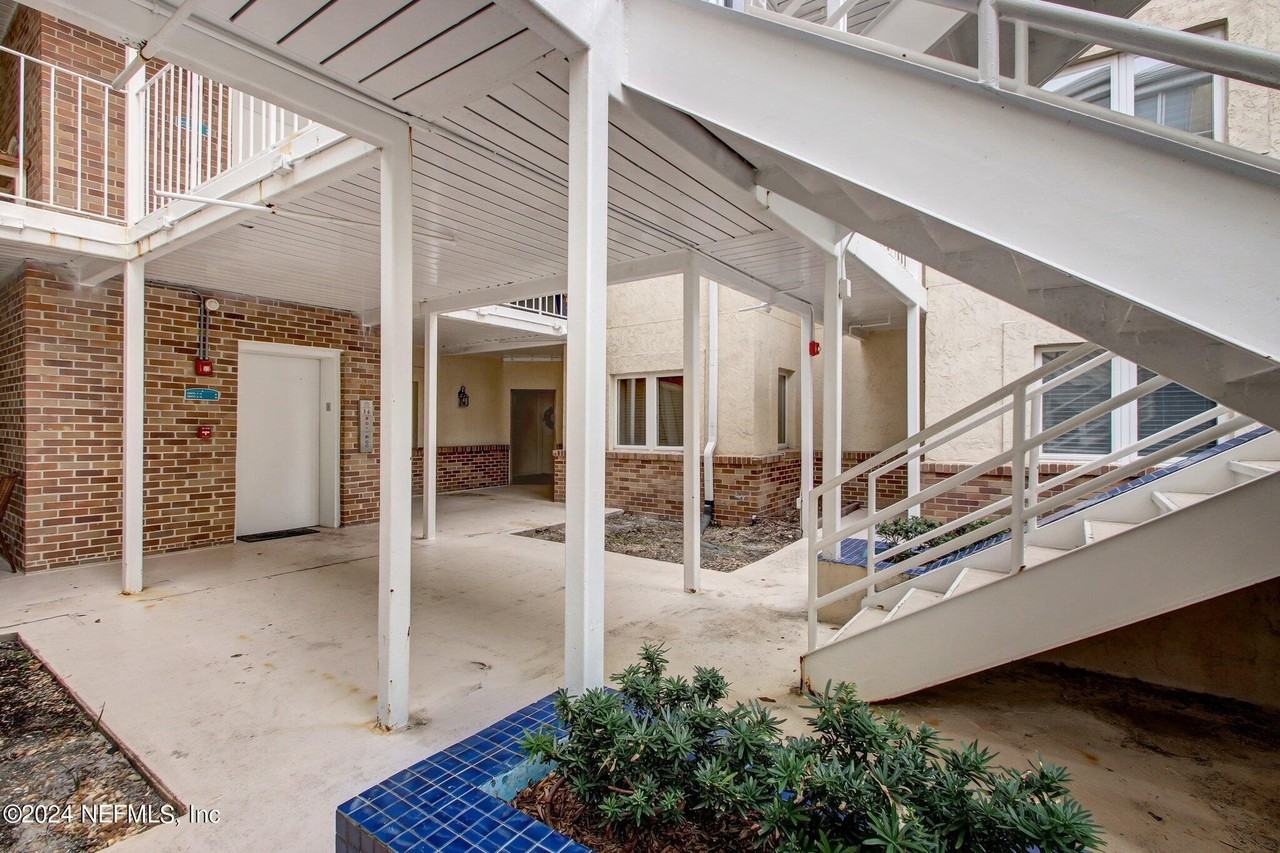 2912 Saint Johns Ave Apt 24 #24 - Photo 6 of 48