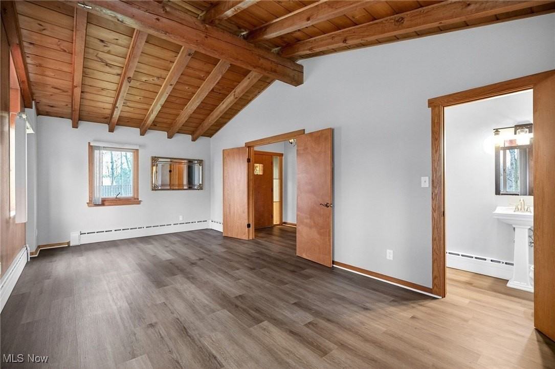 3863 Wiltshire Rd - Photo 7 of 46