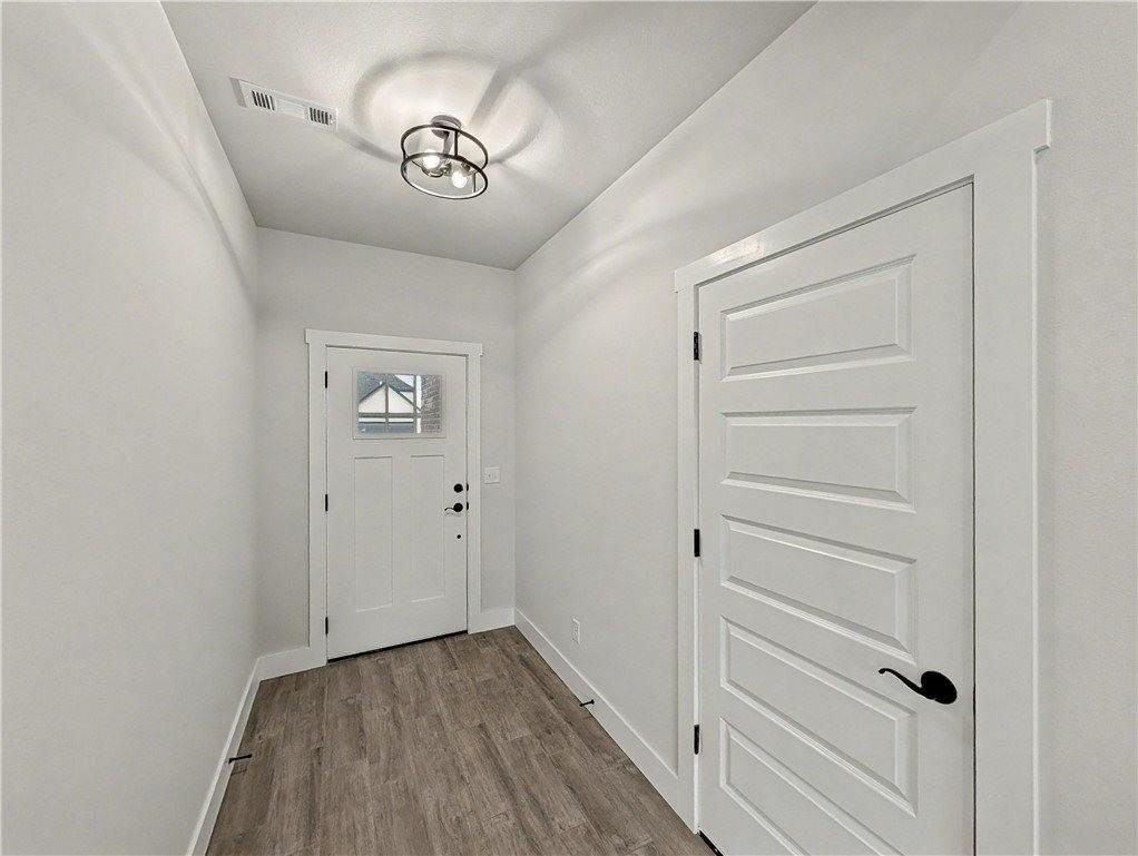 6907 Sw High Meadow Blvd - Photo 2 of 24