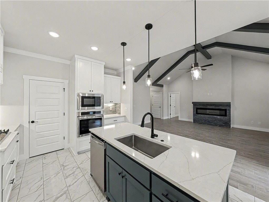 6907 Sw High Meadow Blvd - Photo 5 of 24