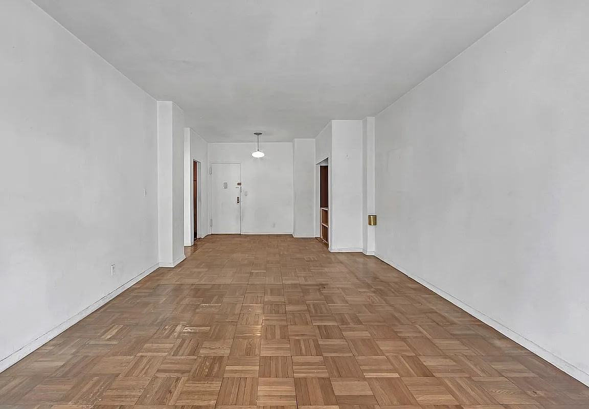 144 E 84Th St - Photo 3 of 8