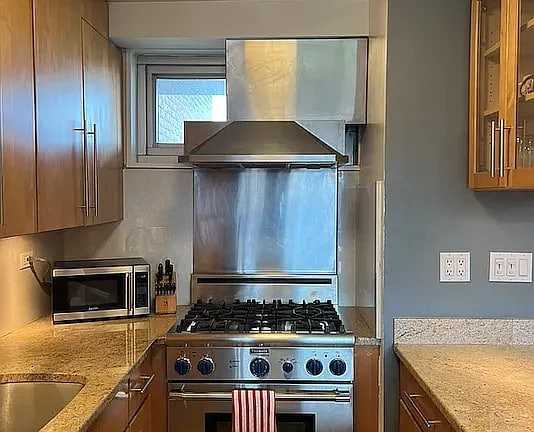 185 Park Row - Photo 6 of 9