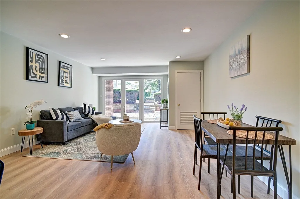 314 Riverside Ave - Photo 4 of 24