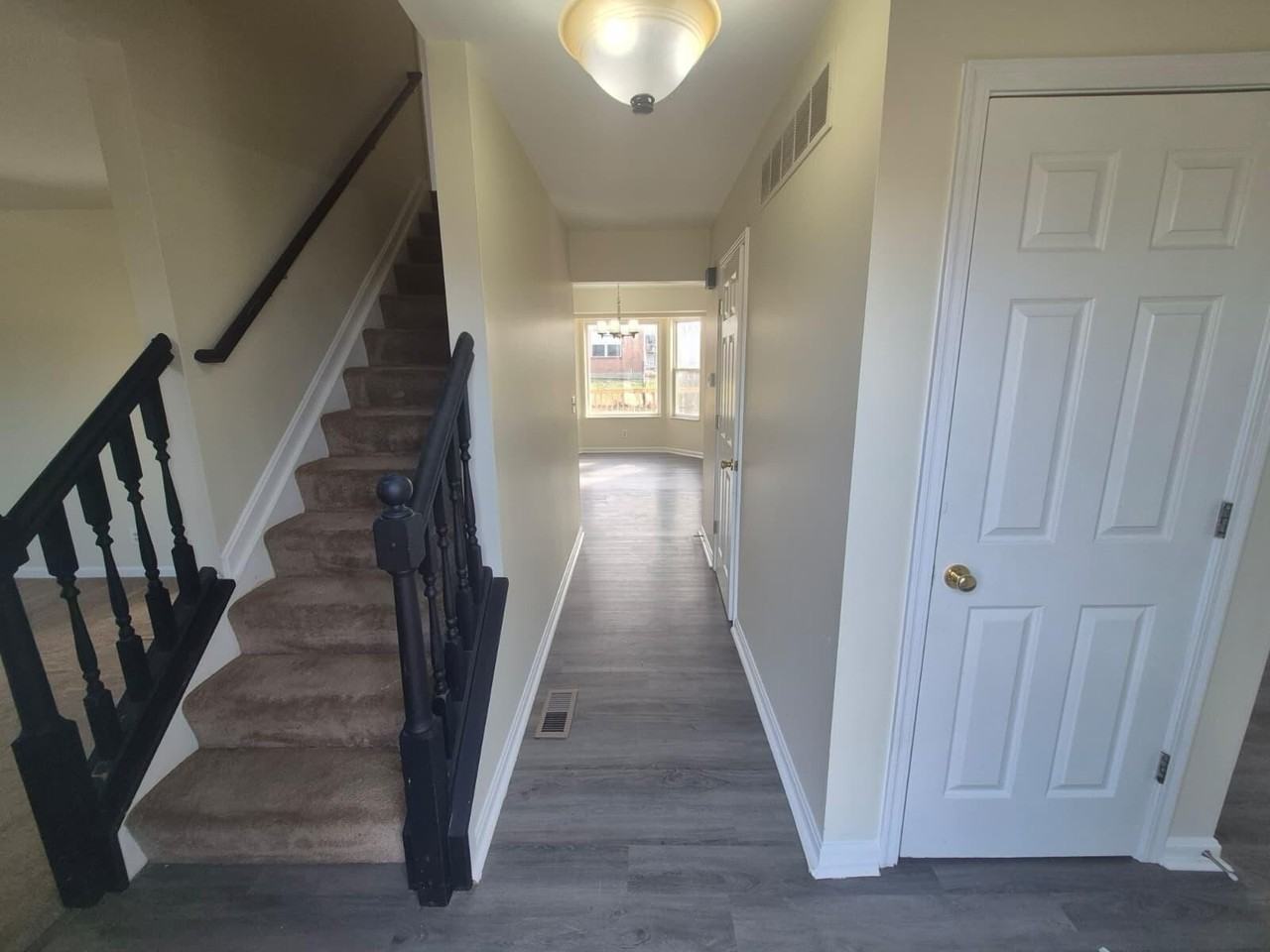 3023 Tomahawk Ridge Way - Photo 2 of 15