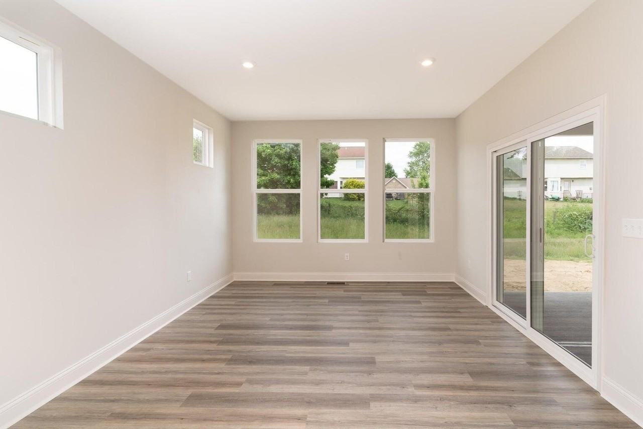 5852 Stillwater Ln - Photo 7 of 27