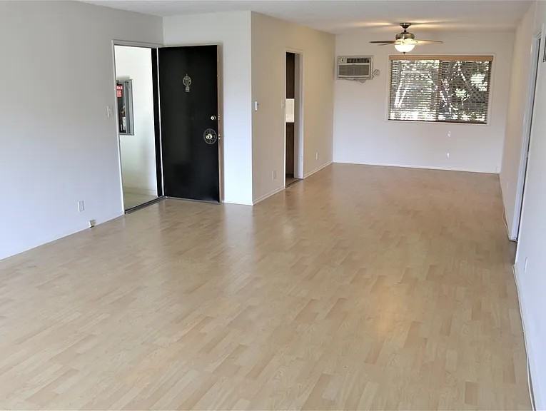 3320 Griffith Park Blvd #8 - Photo 5 of 15