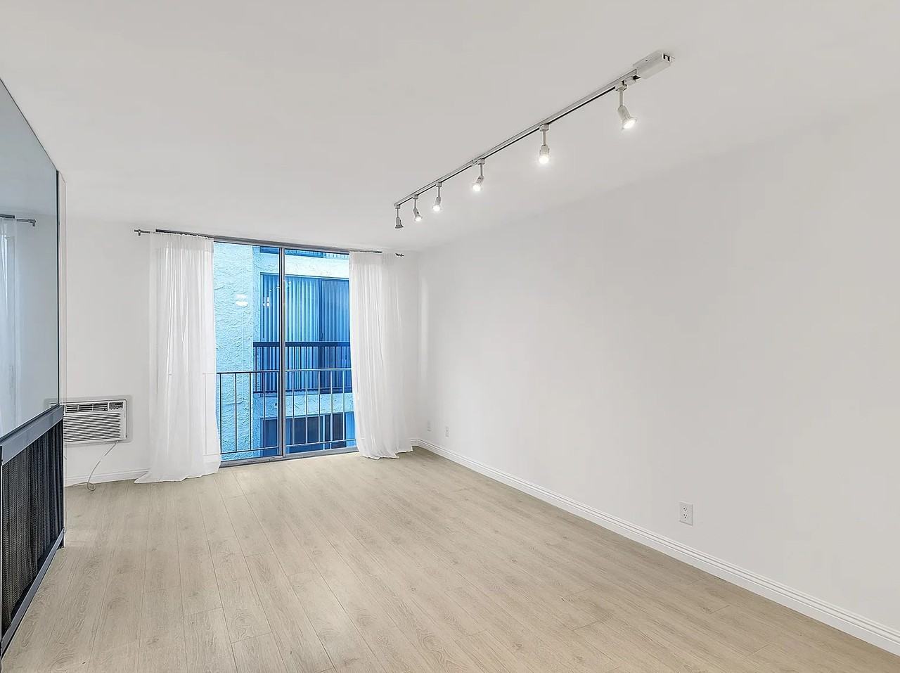 11645 Montana Ave #108 - Photo 2 of 10