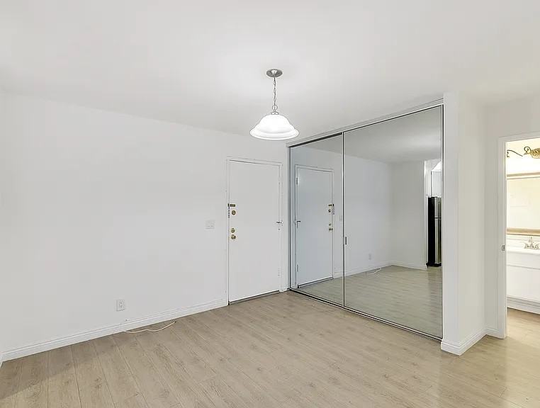 11645 Montana Ave #108 - Photo 6 of 10