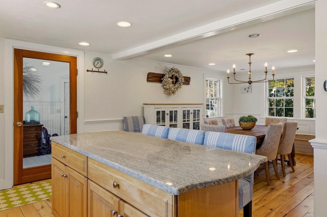 24 New Rd - Photo 5 of 43