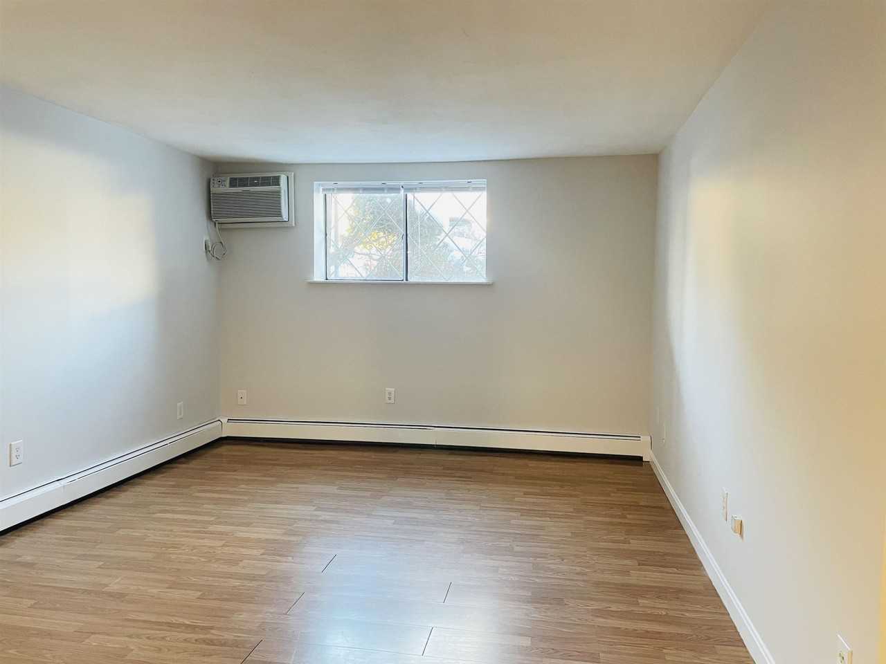 2 Silvestri Cir #5 - Photo 2 of 5