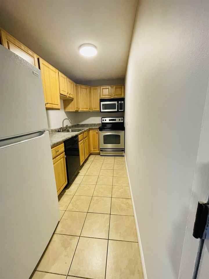 2 Silvestri Cir #5 - Photo 5 of 5