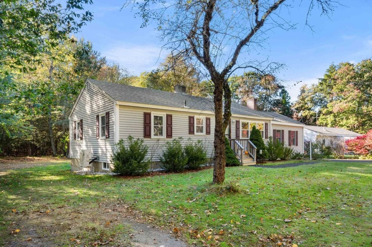 46 Beech Hill Rd - Photo 3 of 34