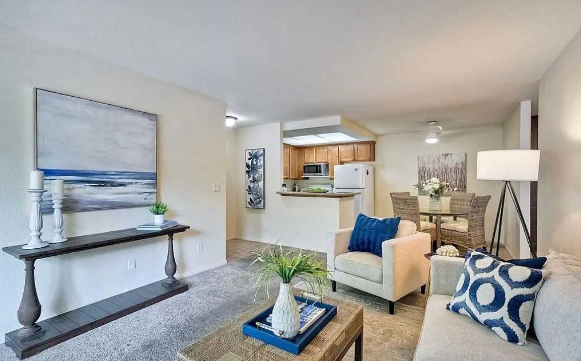 432 Edgehill Ln - Photo 6 of 23