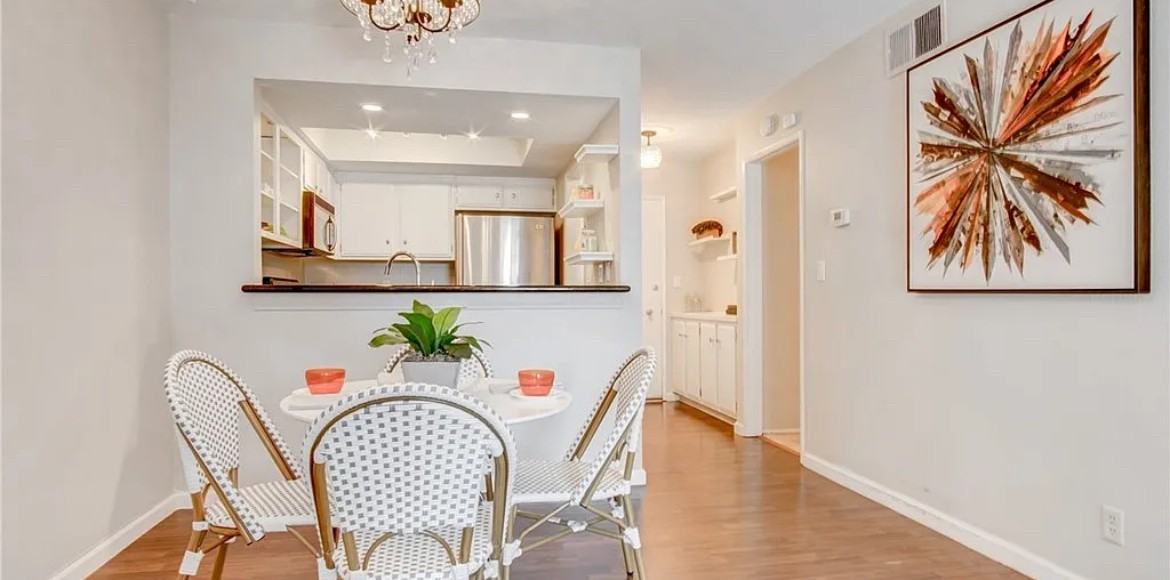 278 N Wilshire Ave - Photo 6 of 18