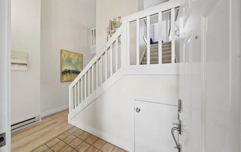 10 Bayside Ct - Photo 2 of 16