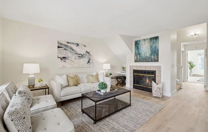 10 Bayside Ct - Photo 4 of 16