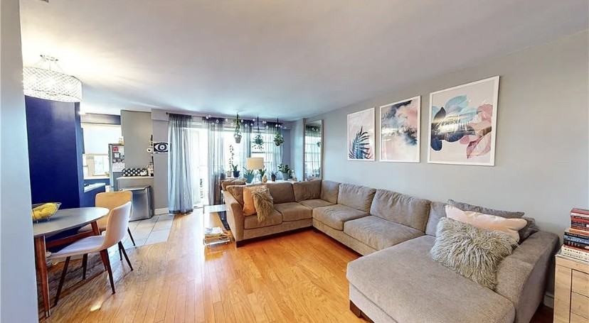 1019 Van Siclen Ave - Photo 3 of 16