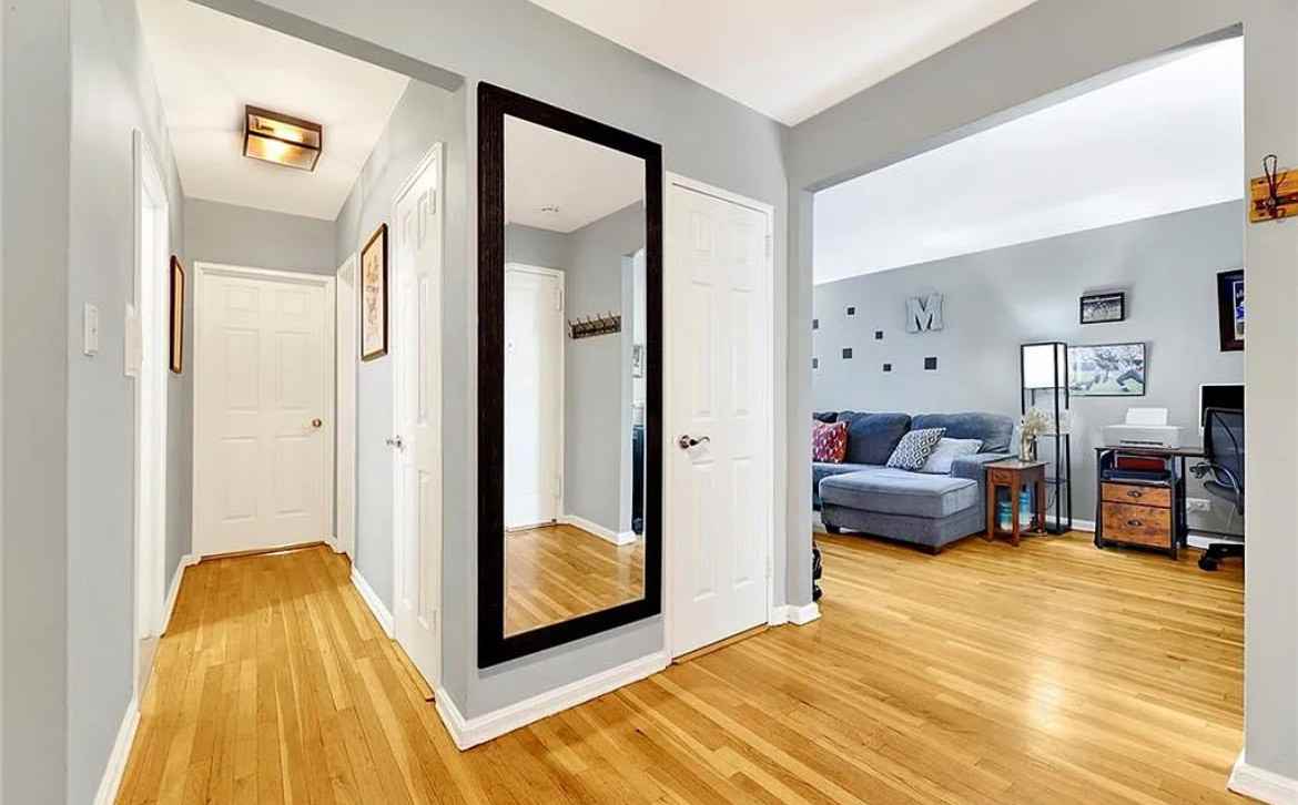 7259 Shore Rd - Photo 2 of 16