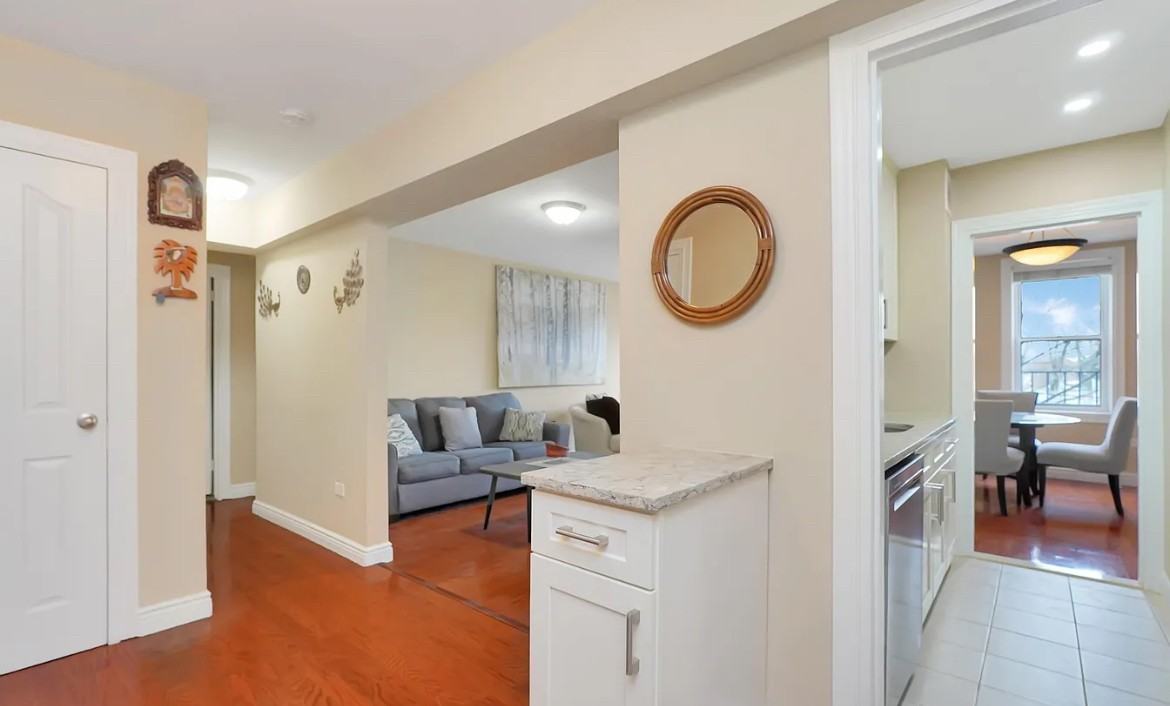 830 Howard Ave - Photo 2 of 14