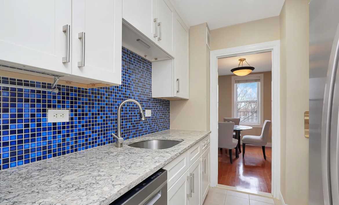 830 Howard Ave - Photo 7 of 14