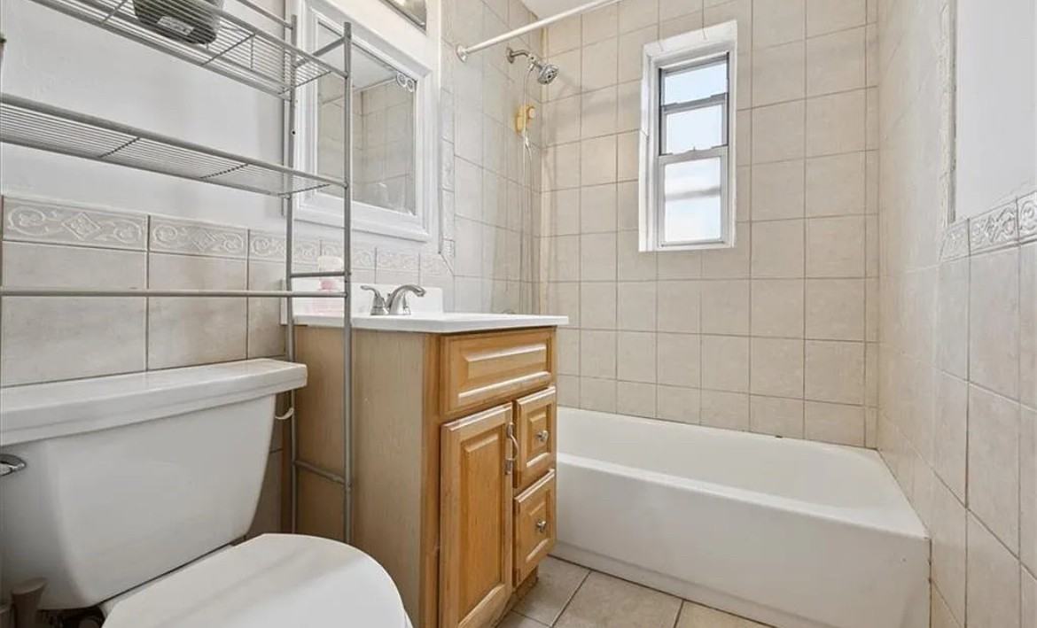 1234 Midland Ave - Photo 5 of 12