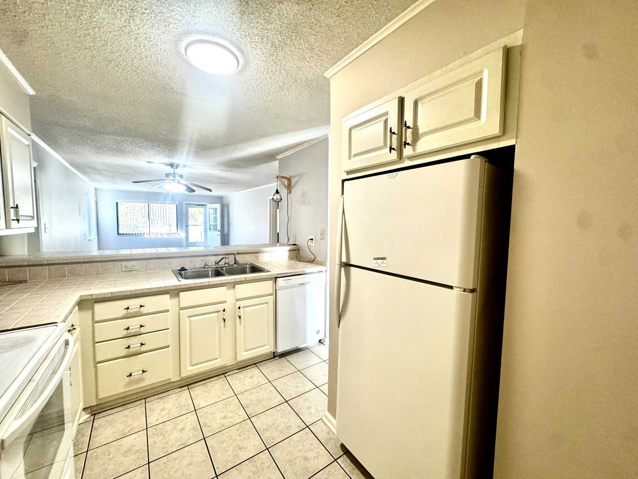 4320 Kingsport Rd #A1 - Photo 3 of 21