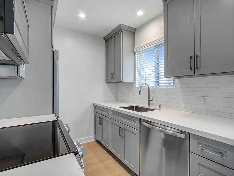 117 Strand St #8 - Photo 2 of 11