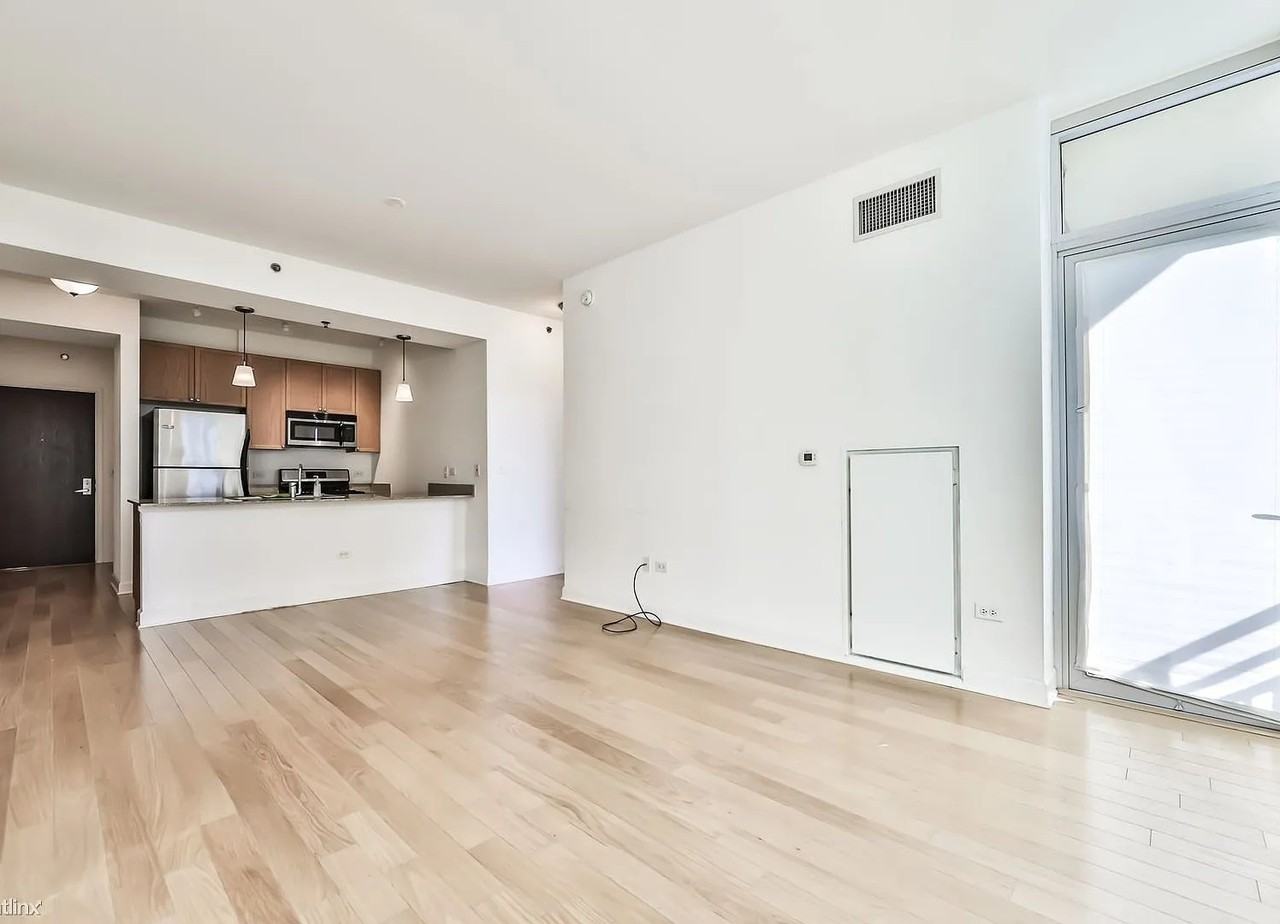 1400 S Michigan Ave #503 - Photo 6 of 16