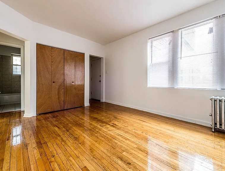 5952 W Superior St #2G - Photo 2 of 11