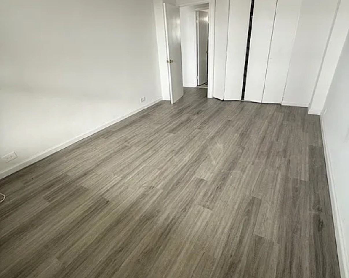 6115 97th St - Photo 5 of 6