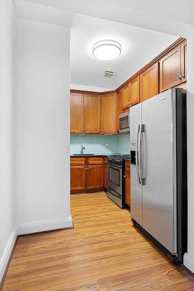 855 E 7th St #1G - Photo 6 of 7