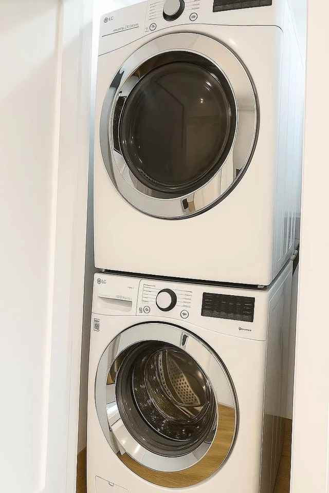 1591 Pacific St - Photo 5 of 7