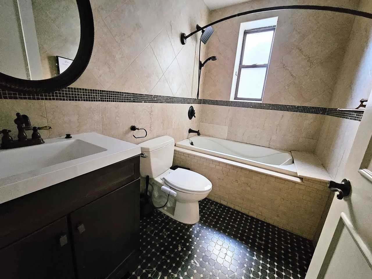 1171 Ocean Pkwy #3E - Photo 6 of 9