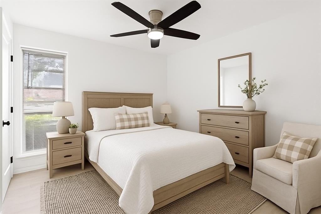 103 N Summit St - Photo 5 of 34