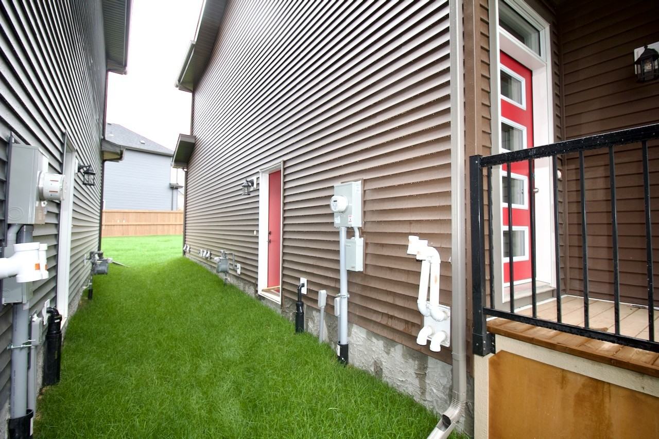 6414 27 Ave Sw Uppr - Photo 4 of 40