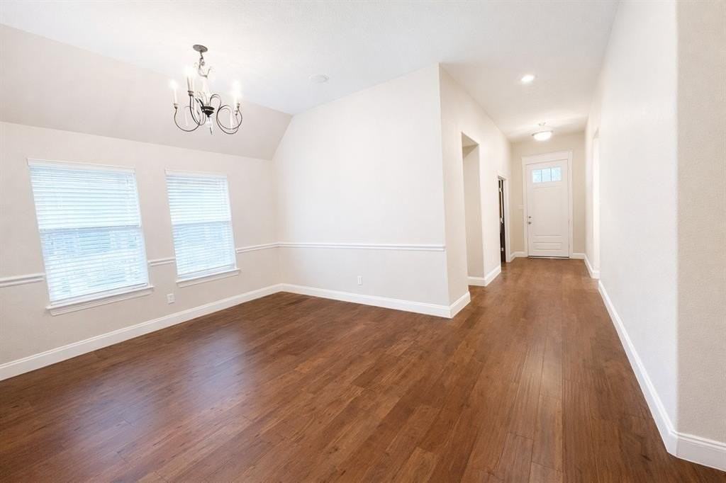 3884 Banner Dr - Photo 3 of 36