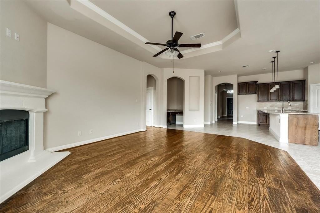 533 Alice Ln - Photo 2 of 14