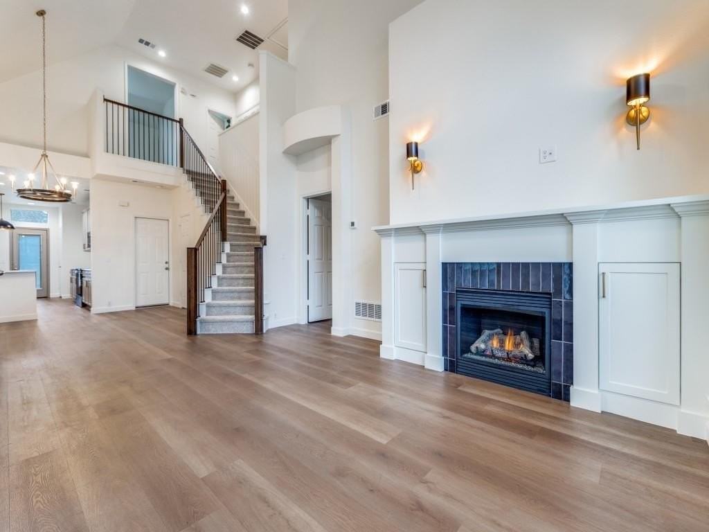 7139 Drummond Dr - Photo 2 of 15