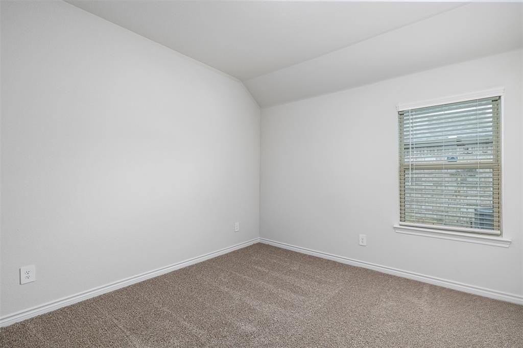 10305 Rambling Brooks Ln - Photo 7 of 28