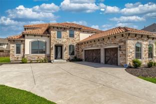 805 Thomas Dr - Photo 1 of 1