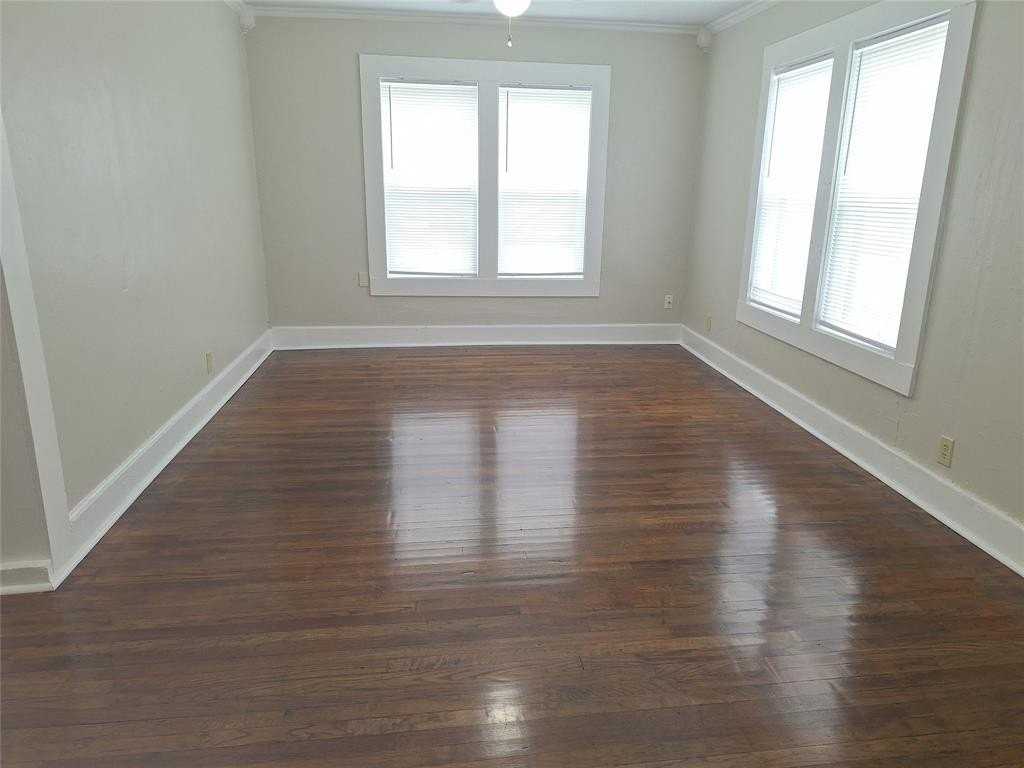 506 E Main St - Photo 3 of 13