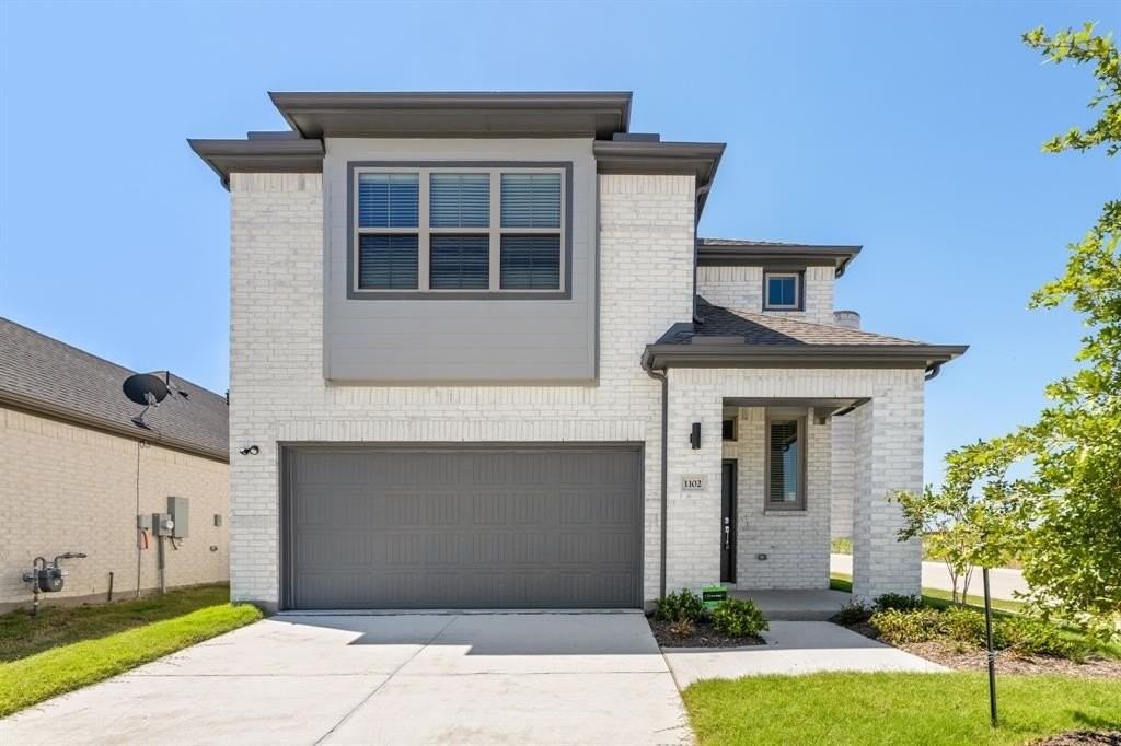 1102 Butterfly Dale Dr - Photo 3 of 36