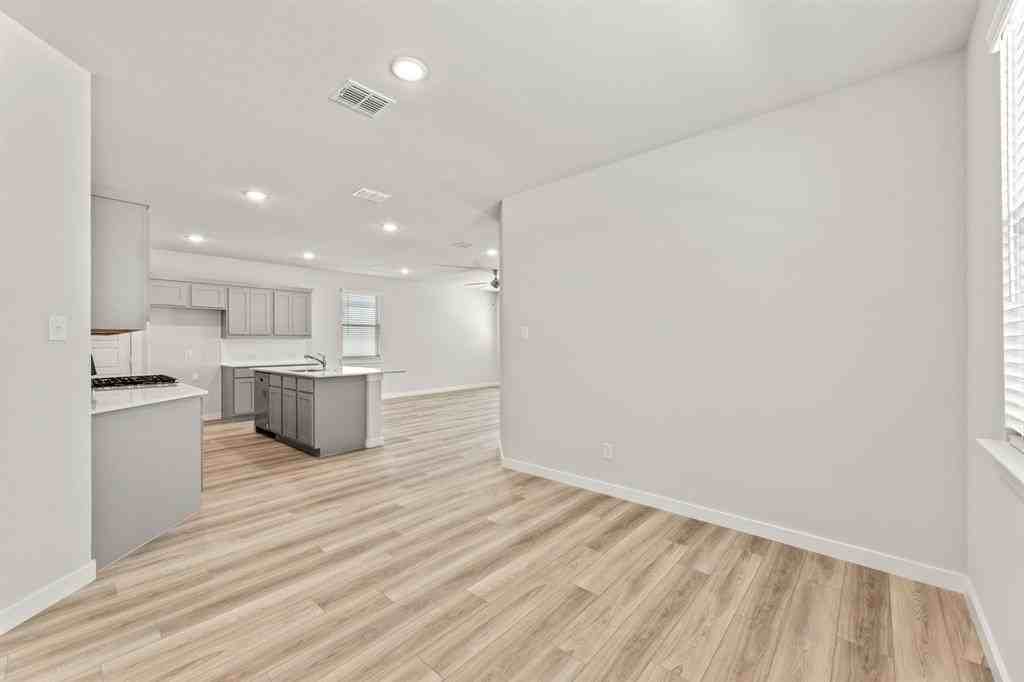 1102 Butterfly Dale Dr - Photo 6 of 36