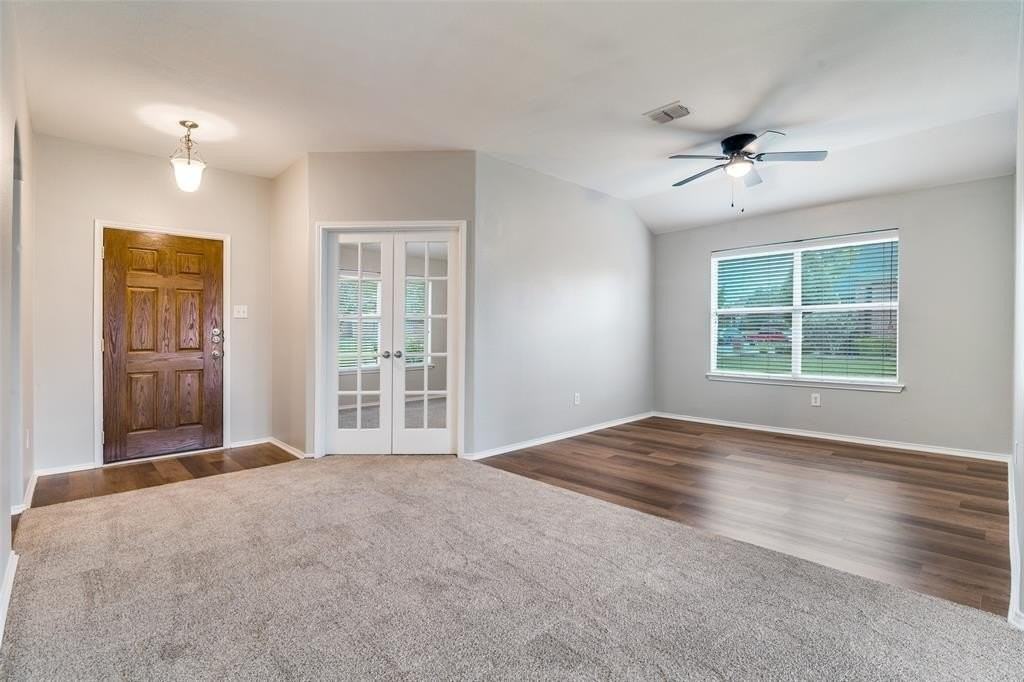 3690 Chestnut Trl - Photo 3 of 25