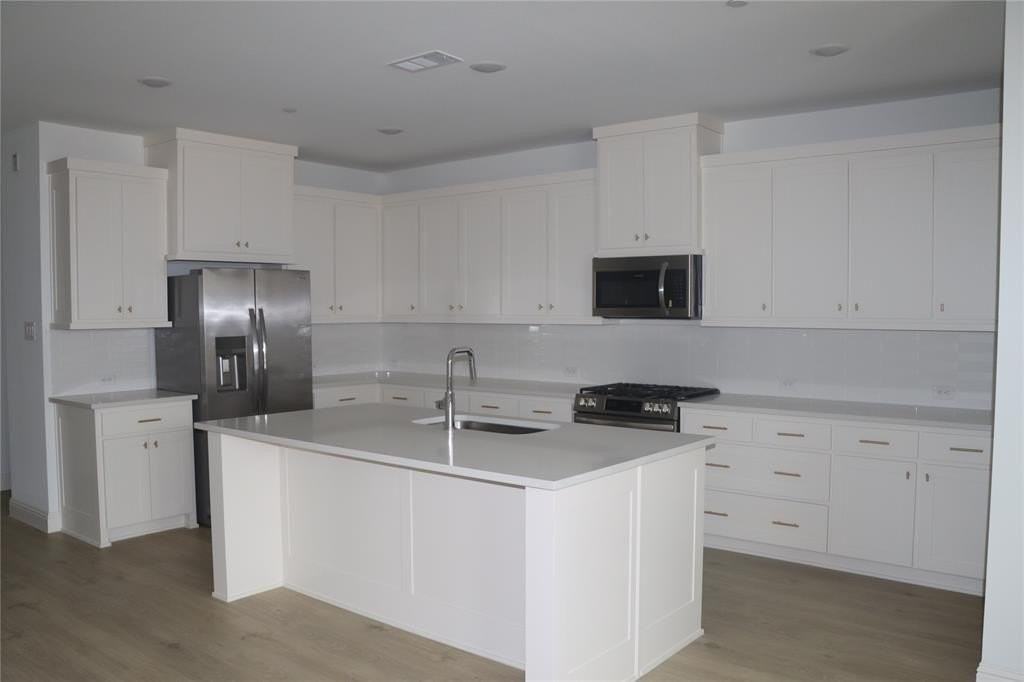 9492 Espalier St - Photo 3 of 16