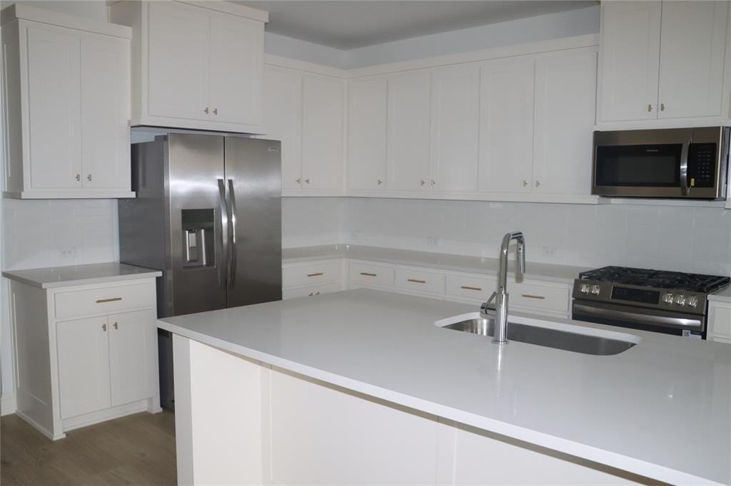 9492 Espalier St - Photo 5 of 16