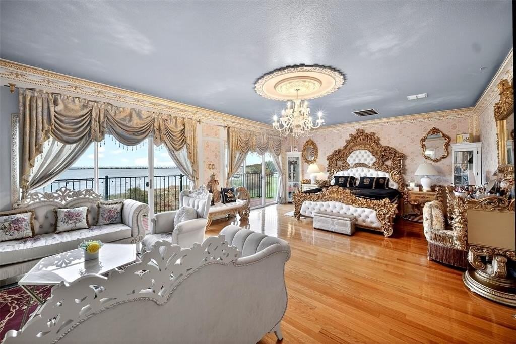 5218 Lake Terrace Ct - Photo 2 of 40